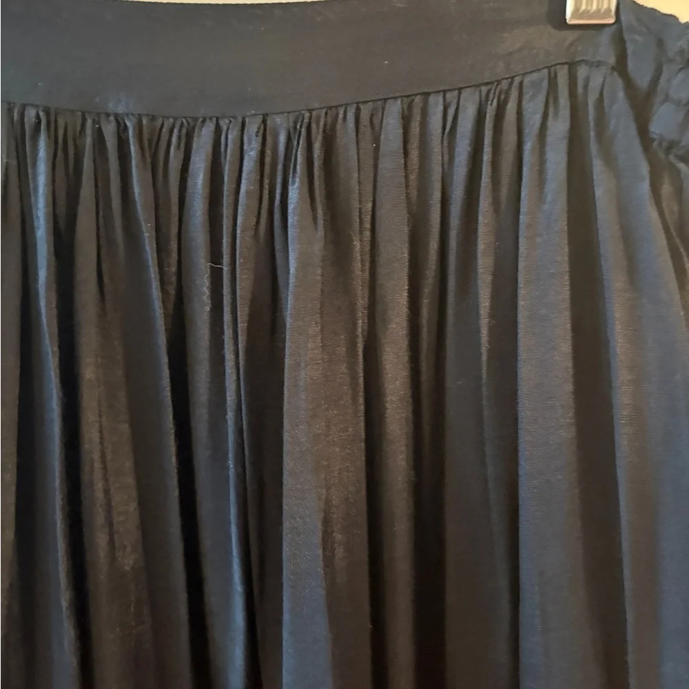 Karavan Black Pleated Midi Skirt Elastic Waist Boho velvet Lace Trim Size Large - Picture 4 of 11